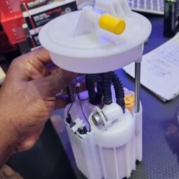 Fuel pump Nissan Almera Tino